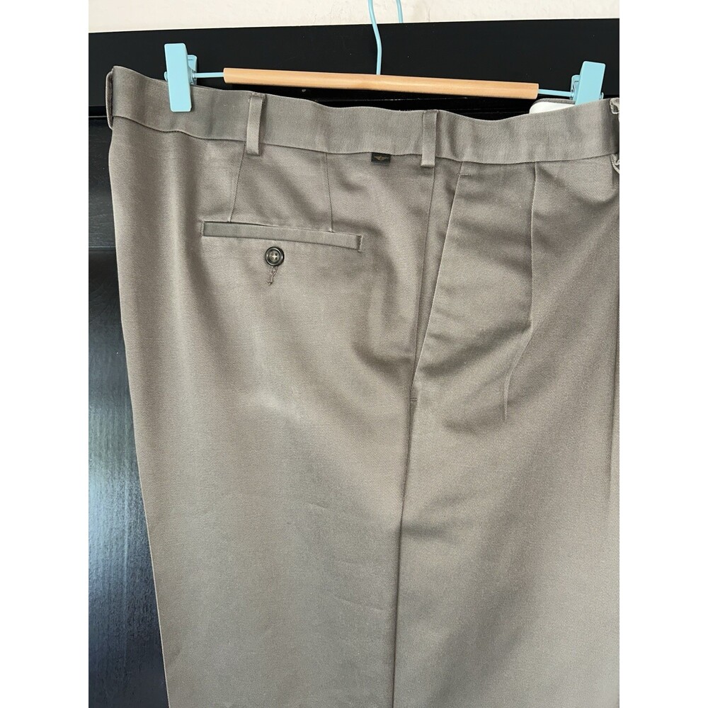 Dockers Premium Pants Mens 40 X 32 Brown ,Pleated Dress Slacks, Never Iron, NWOT